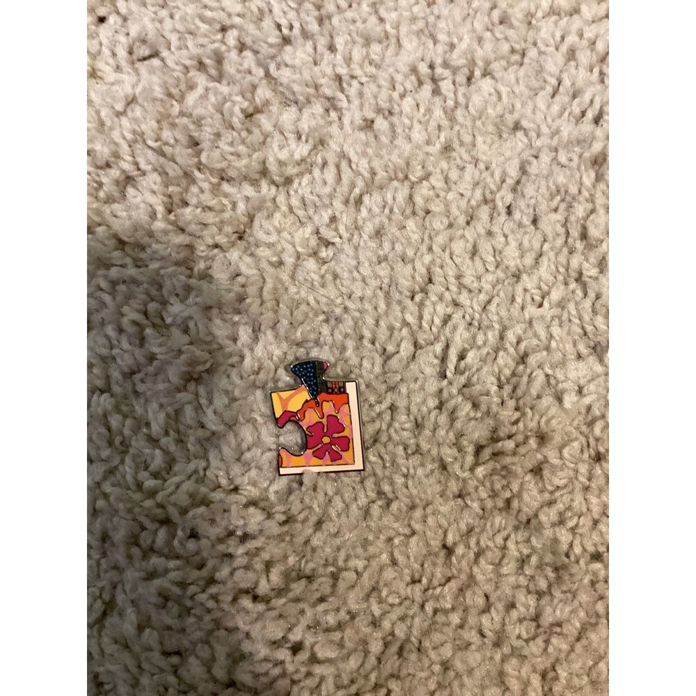 2023 Disney Animal Kingdom Mystery Puzzle Piece Pin: Bottom Right Edge Corner